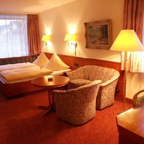 Hotel Buck บัดอูราค ภายนอก รูปภาพ